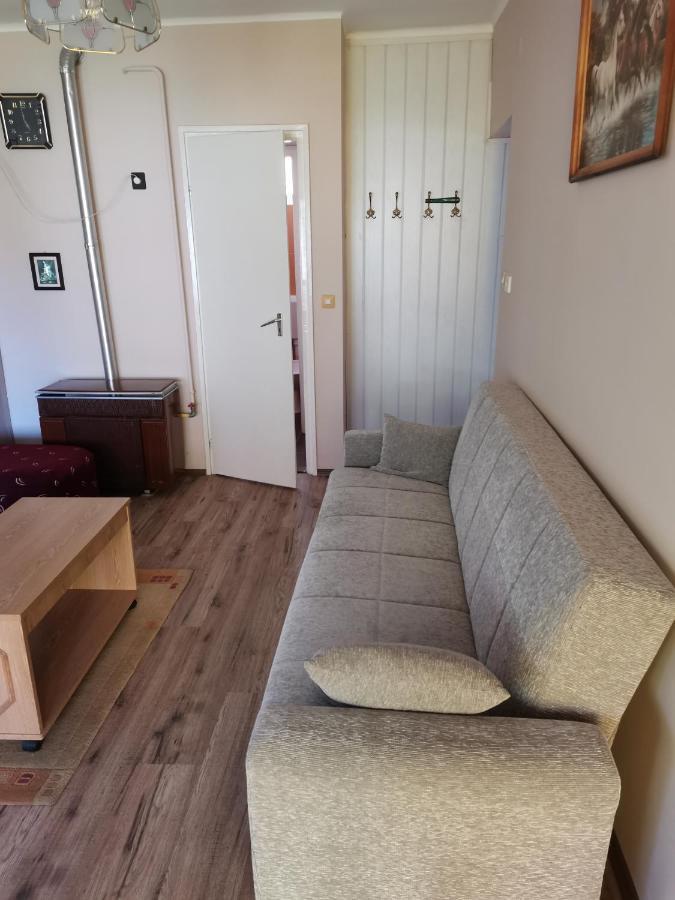 Апартаменты Roland Apartman Балатонлелле Экстерьер фото